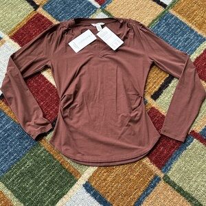 Athleta brown Ruched Long Sleeve Blouse